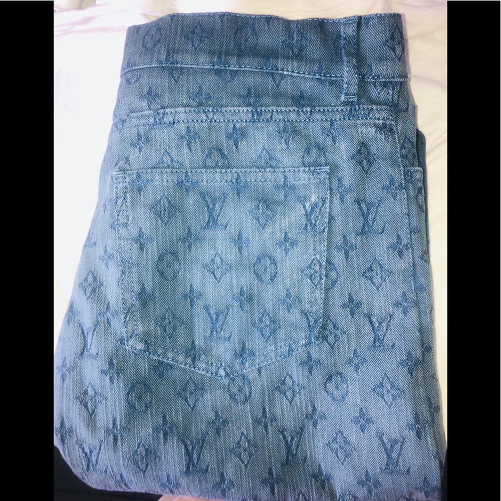 Louis Vuitton Monogram Denim jeans - Picture 6 of 15